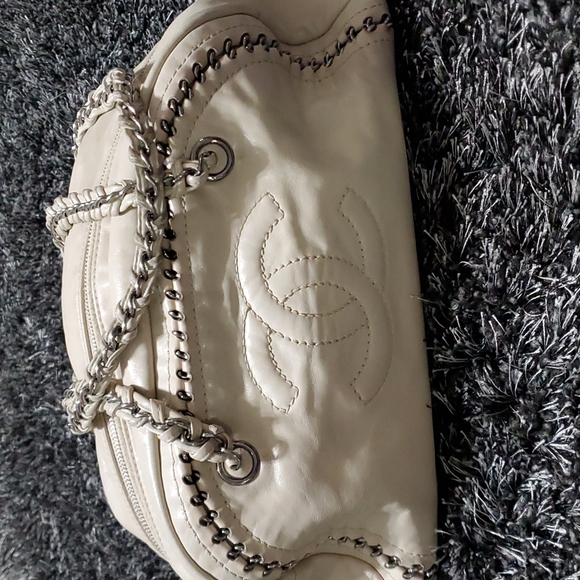 Chanel Bag cream authentic